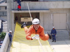 ロープブリッジ渡過