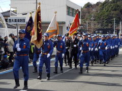 各消防団（全20団）の行進