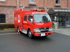 更新配置された消防ポンプ自動車