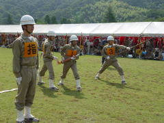 消防操法大会ポンプ車の部の写真