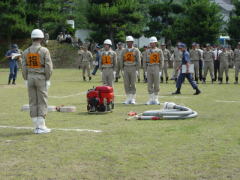 消防操法大会小型ポンプの部の写真