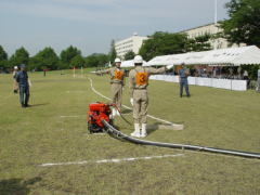 消防操法大会小型ポンプの部の写真